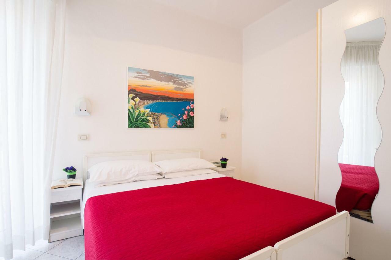 Lido Hotel 3*